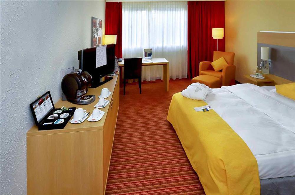 Elaya Hotel Stuttgart בובלינגן חדר תמונה